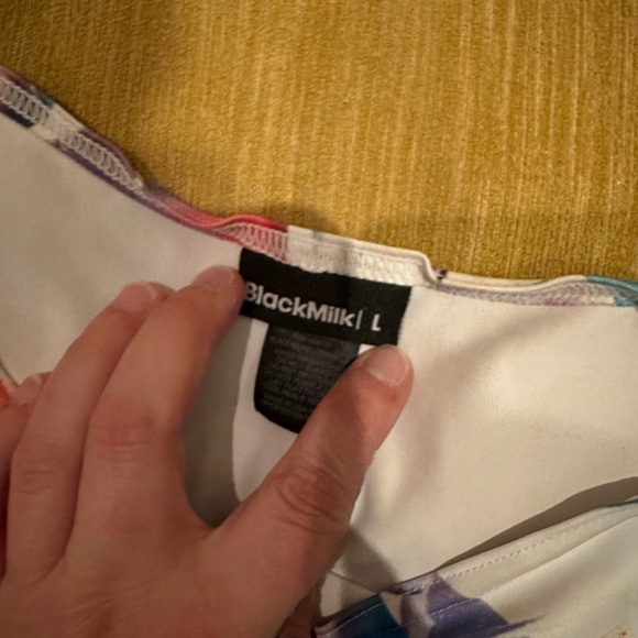 Museum piece Blackmilk off the shoulder spandex crop top, cocktail print size L - Picture 3 of 3